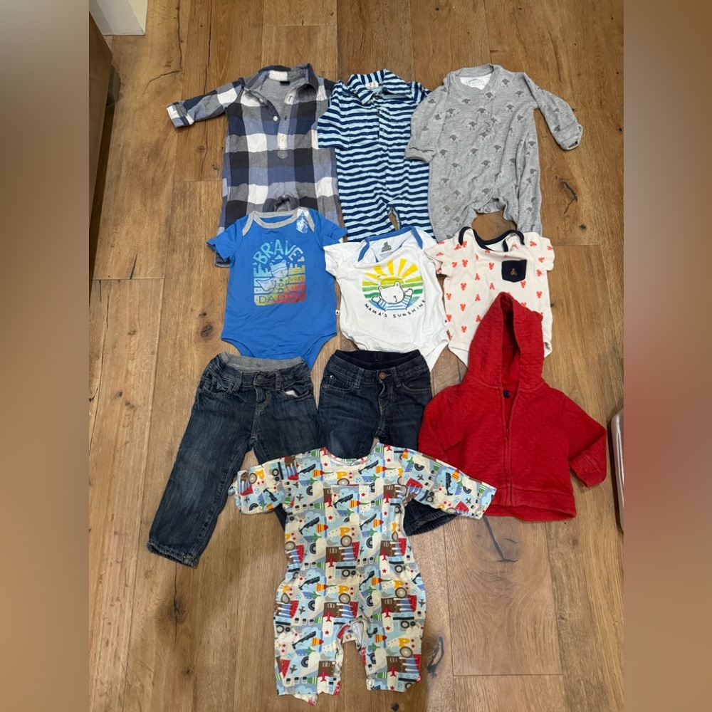 Baby Boy size 6-12 mo clothes lot bundle 19 pieces Gap etc price firm